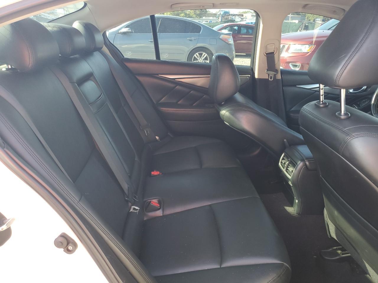 2017 INFINITI Q50