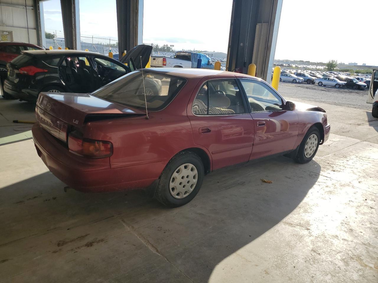 1995 TOYOTA CAMRY