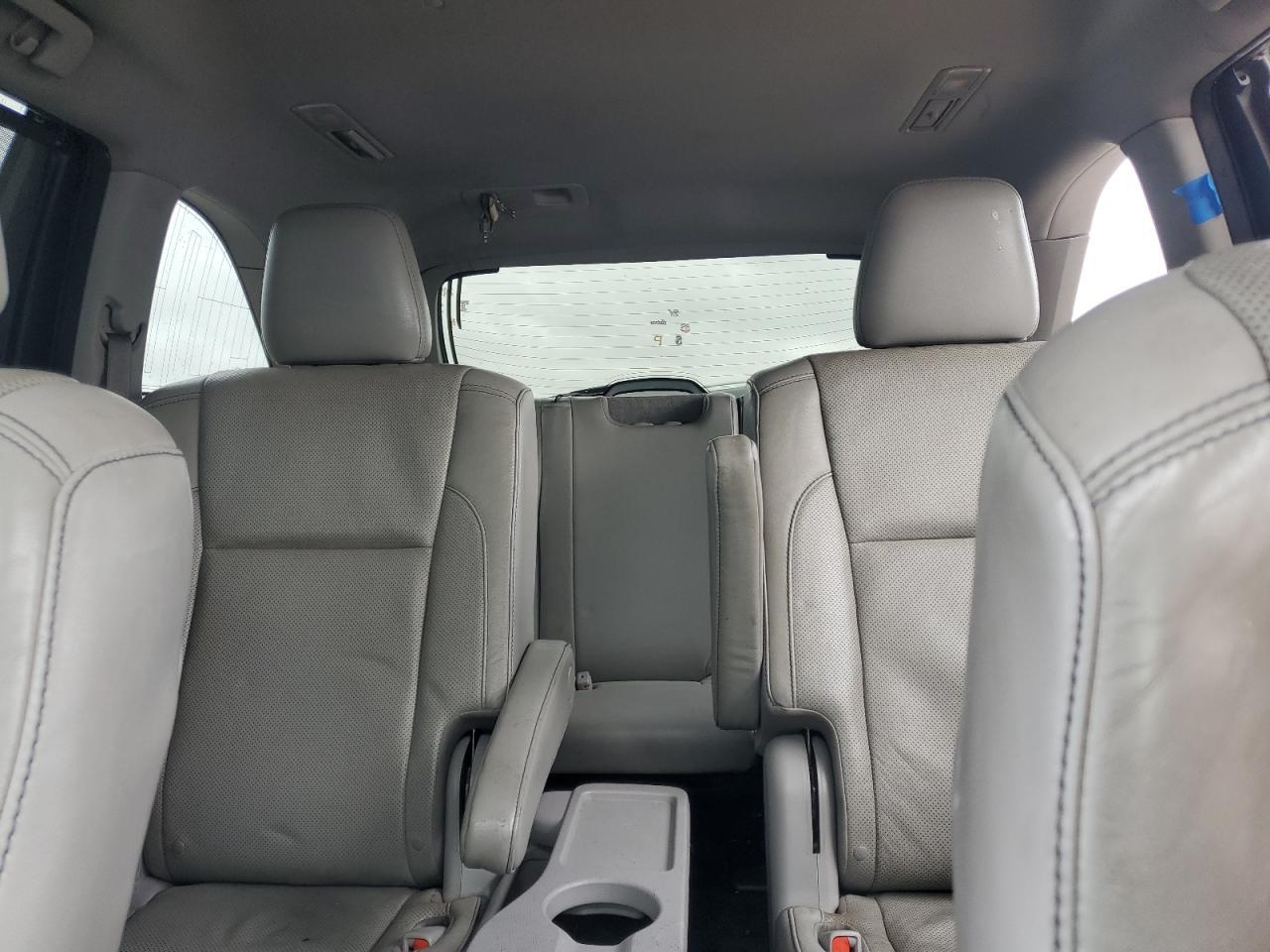 2016 TOYOTA HIGHLANDER