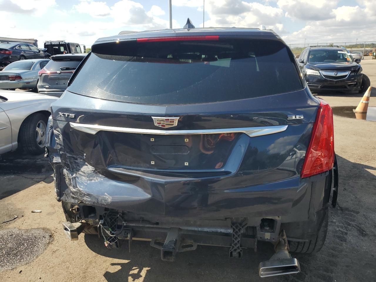 2019 CADILLAC XT5