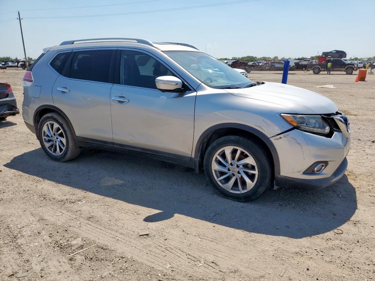 2015 NISSAN ROGUE