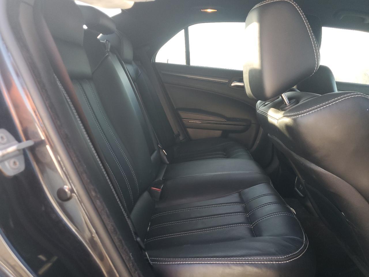 2016 CHRYSLER 300