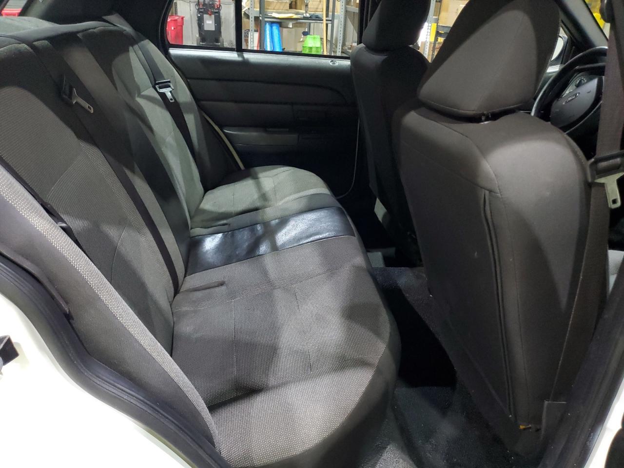 2008 FORD Crown Victoria