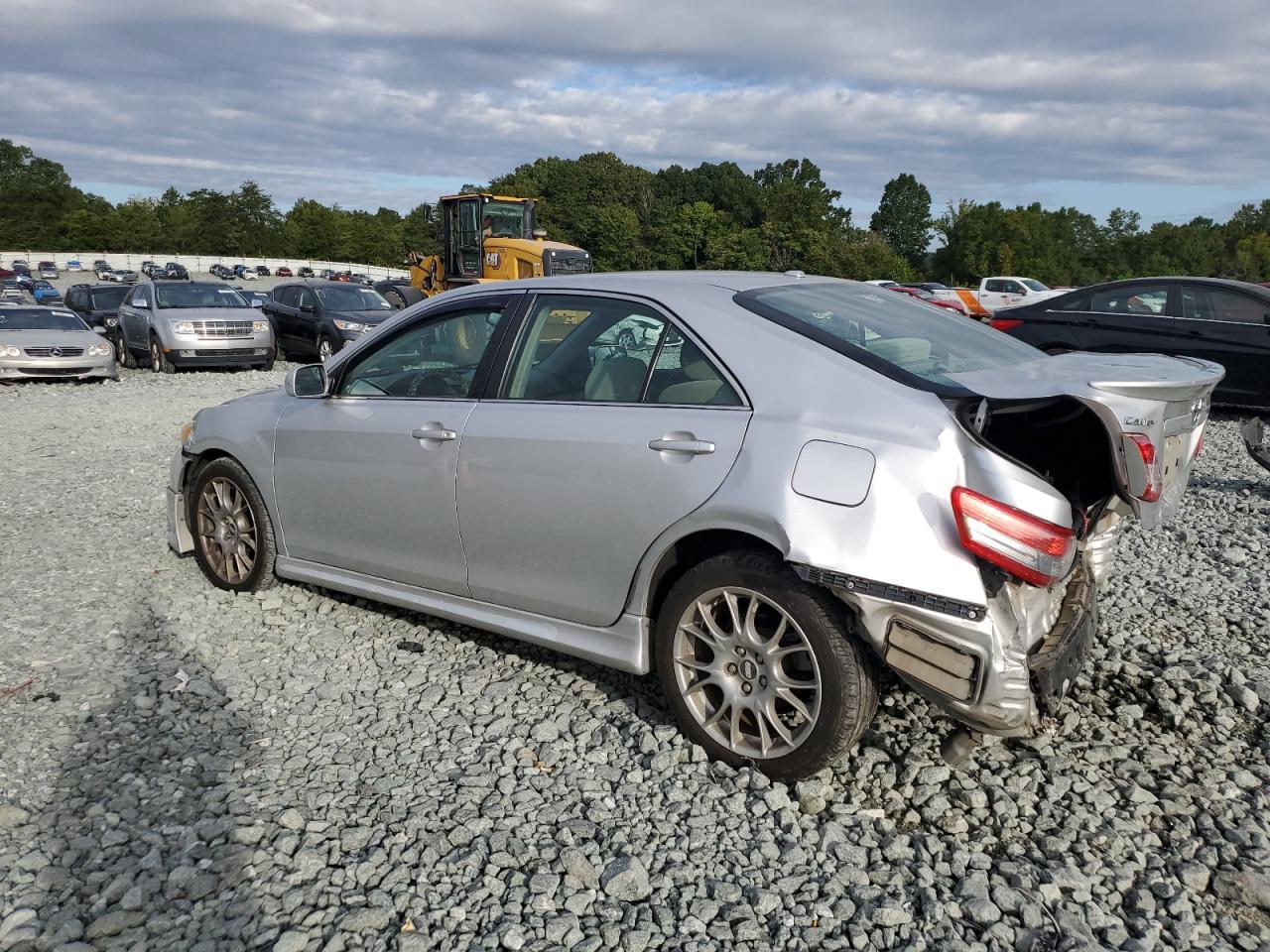 2011 TOYOTA CAMRY