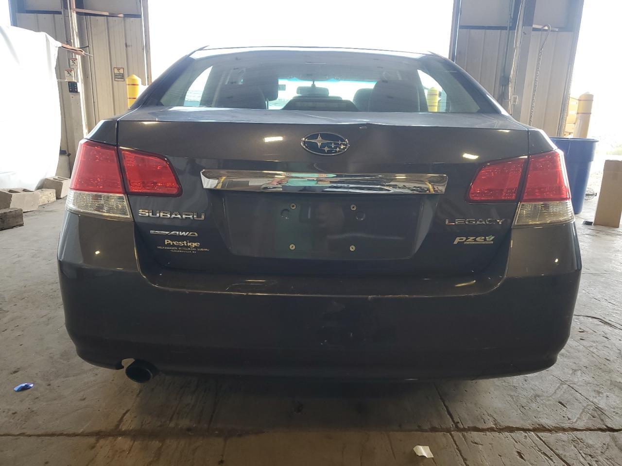 2013 SUBARU Legacy