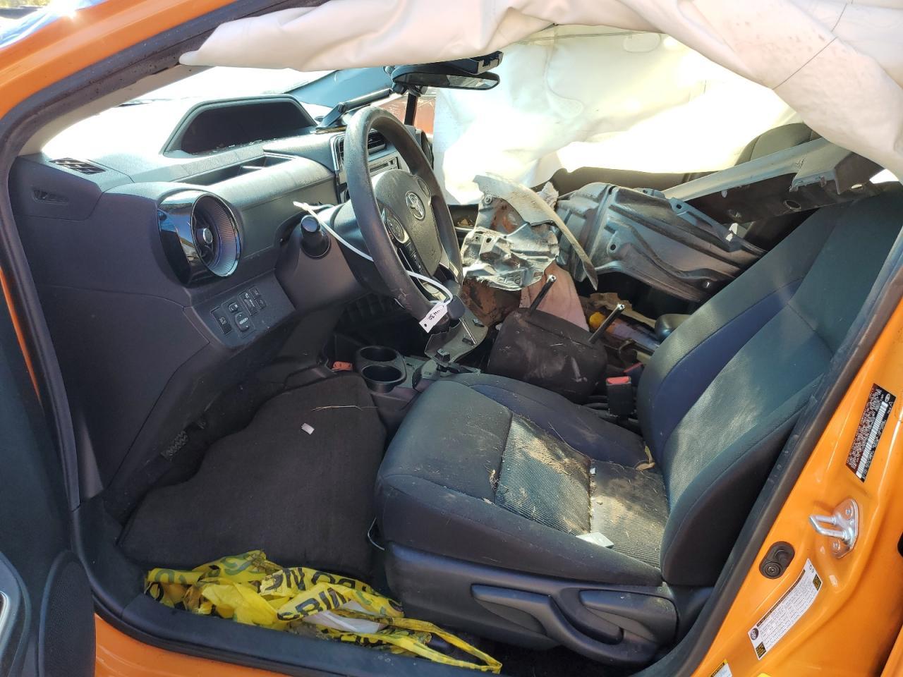 2018 TOYOTA Prius c