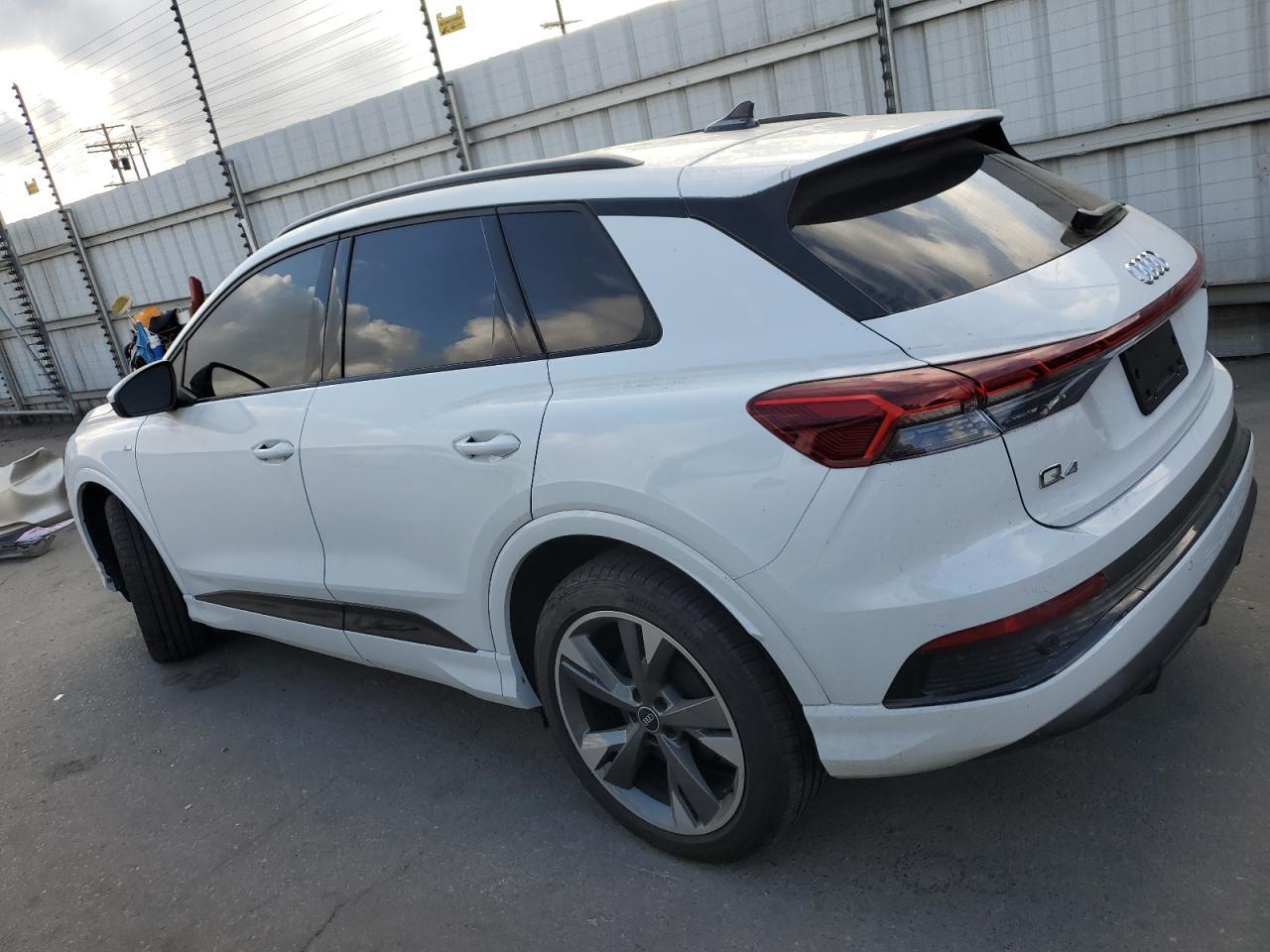 2024 AUDI Q4 e-tron
