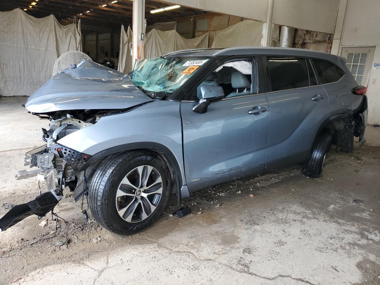 2023 TOYOTA HIGHLANDER