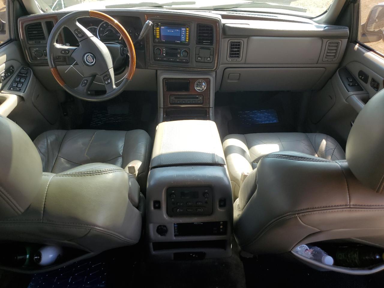2004 CADILLAC ESCALADE