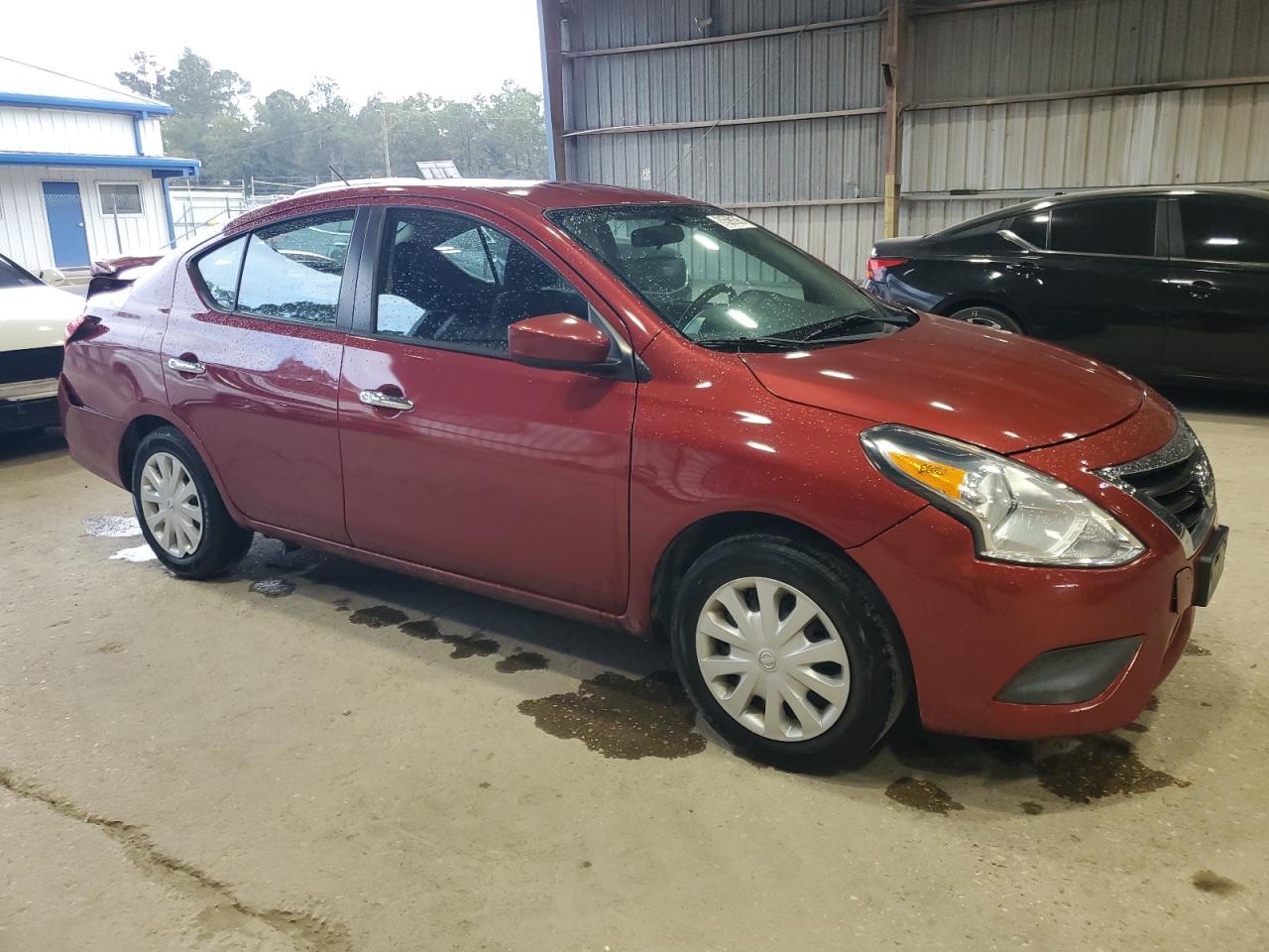2019 NISSAN VERSA