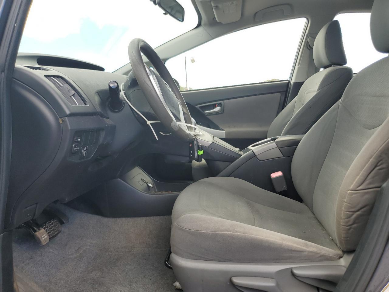2013 TOYOTA PRIUS