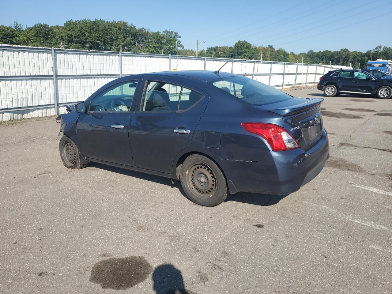2015 NISSAN VERSA