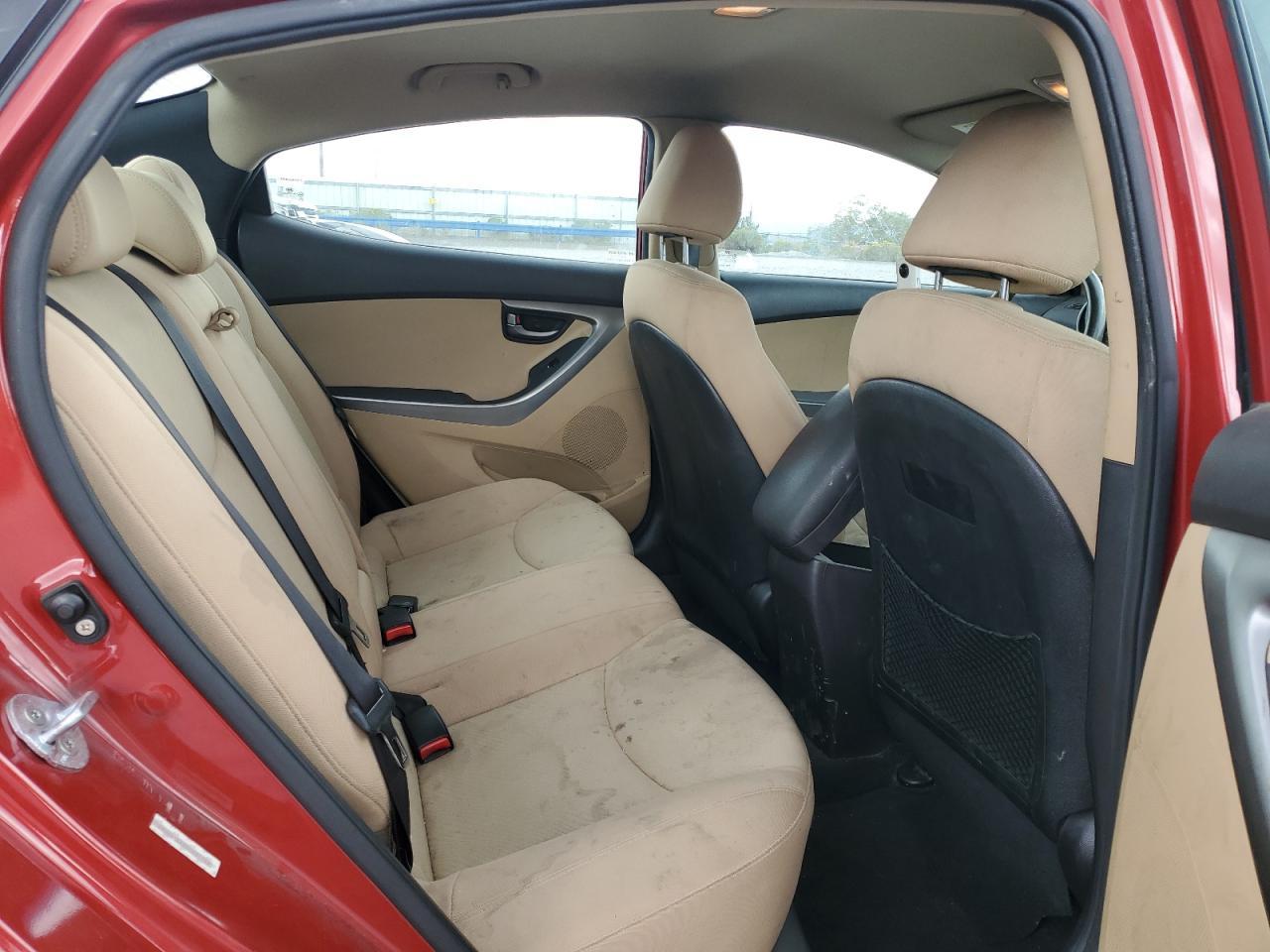 2013 HYUNDAI ELANTRA