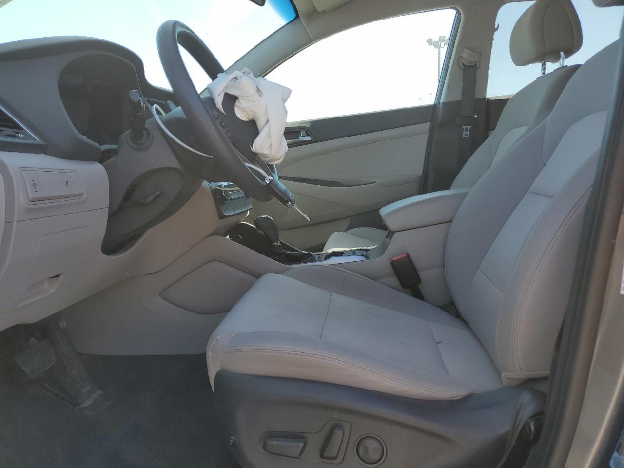 2017 HYUNDAI TUCSON