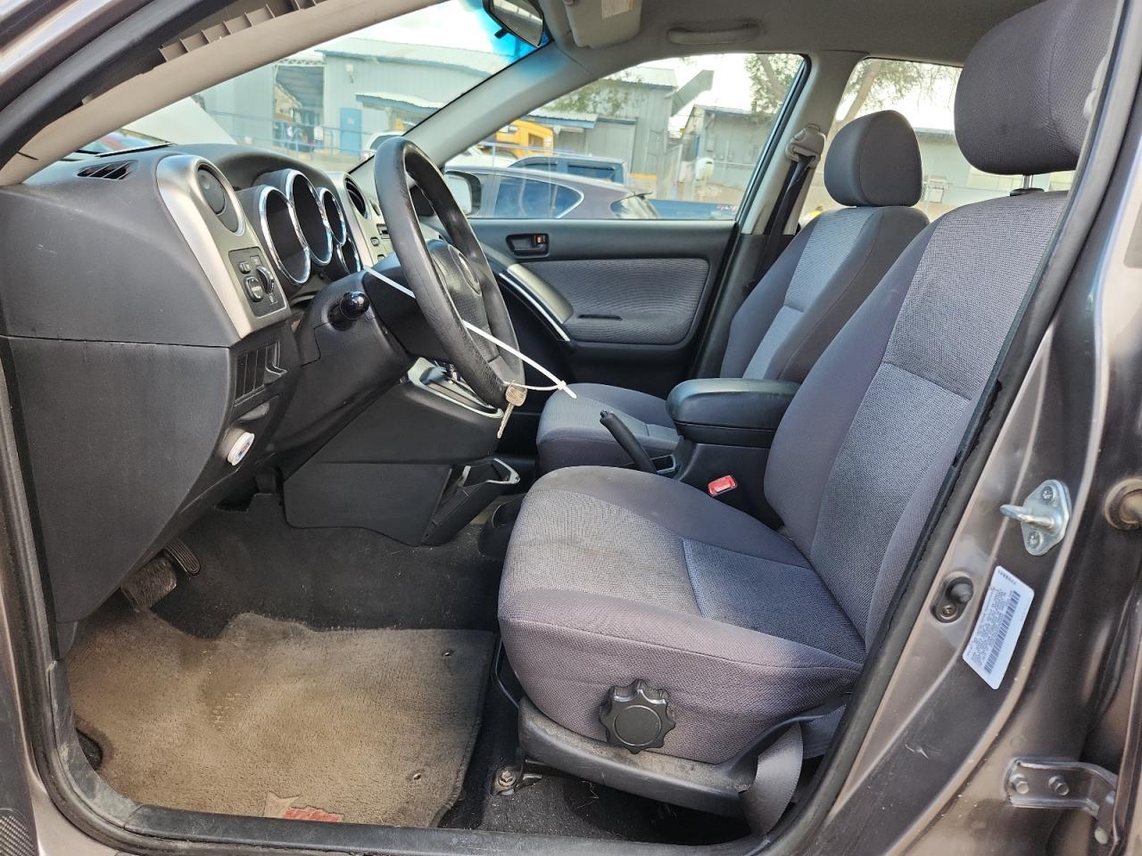 2004 PONTIAC VIBE