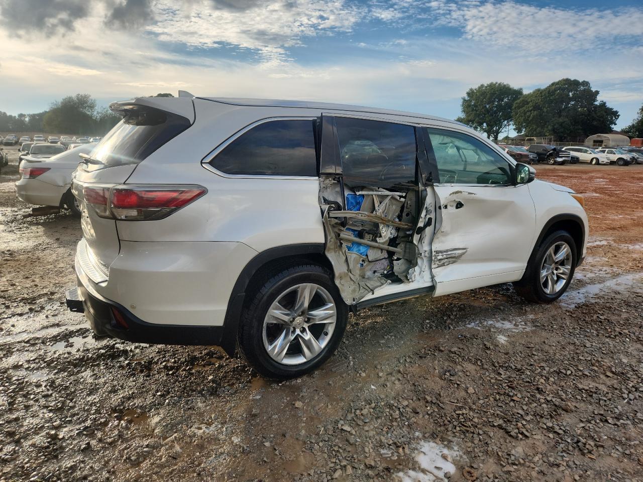 2015 TOYOTA HIGHLANDER
