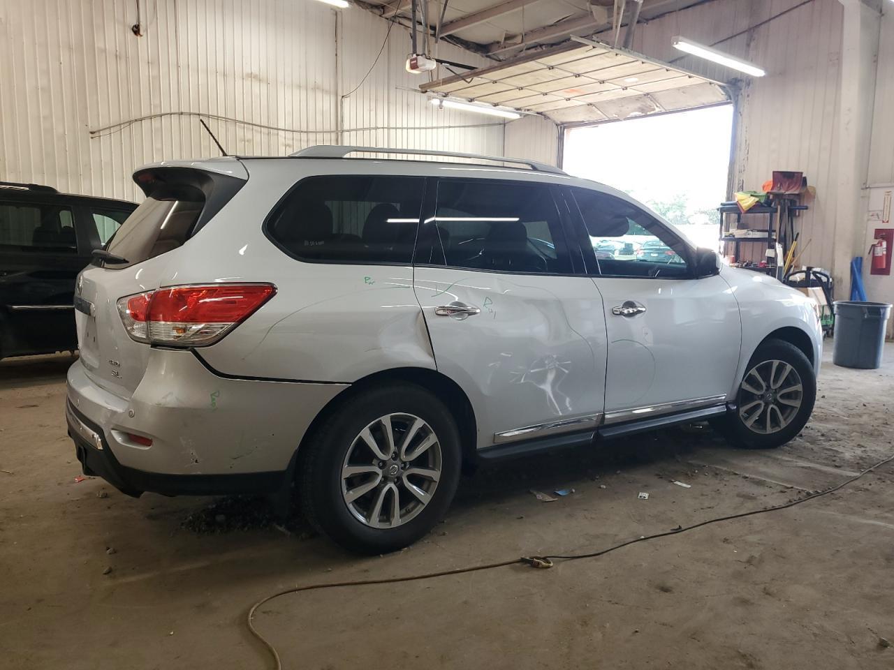 2016 NISSAN PATHFINDER