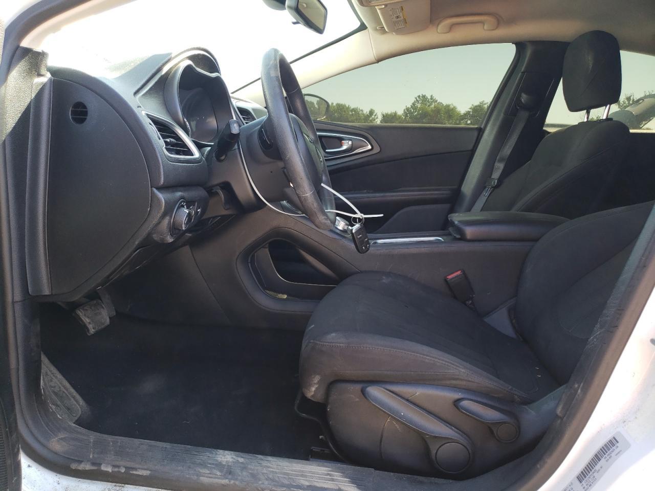 2015 CHRYSLER 200