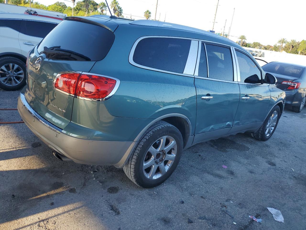 2010 BUICK ENCLAVE