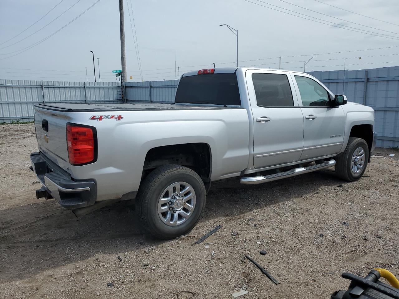 2017 CHEVROLET Silverado