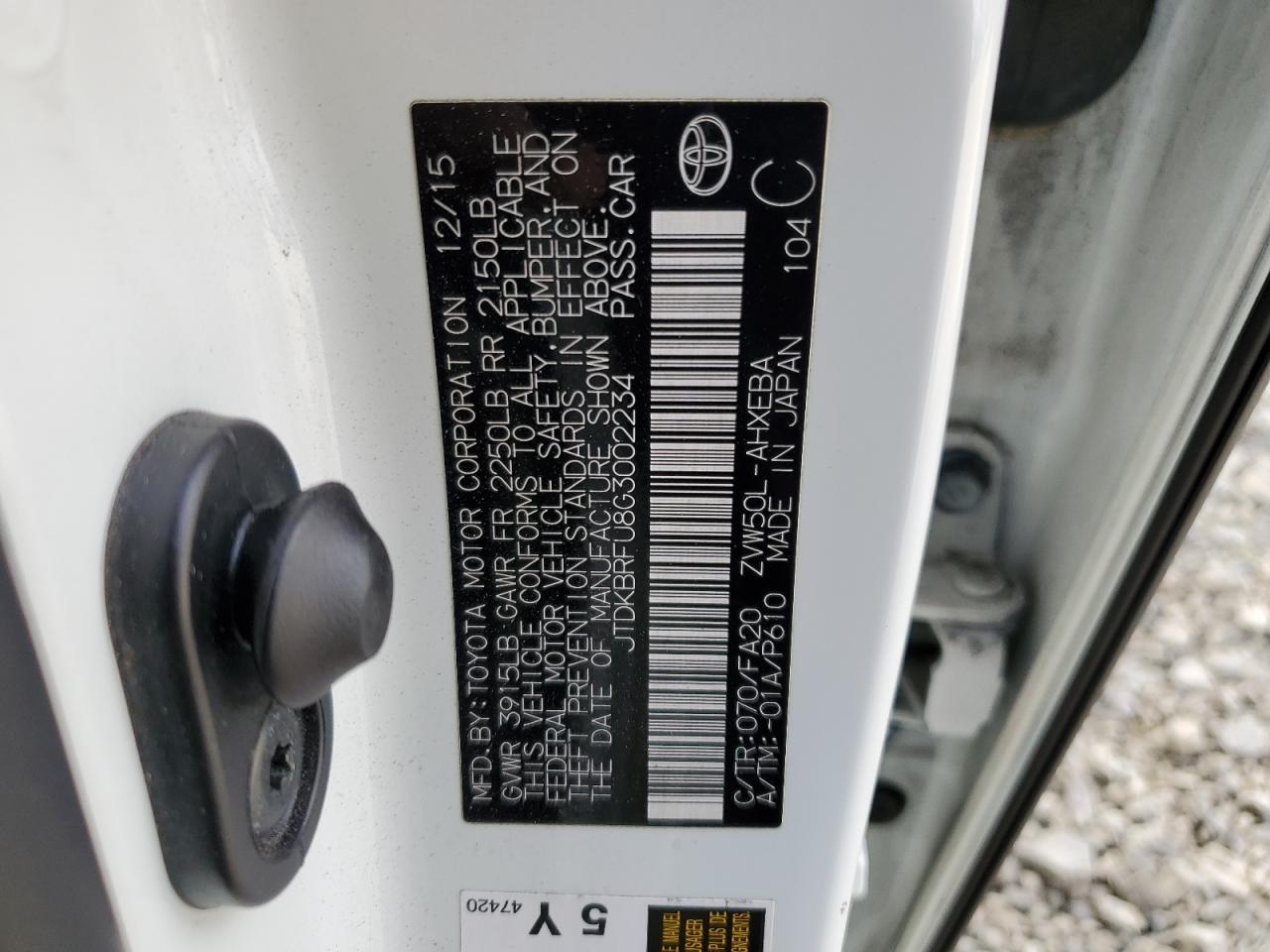 2016 TOYOTA PRIUS