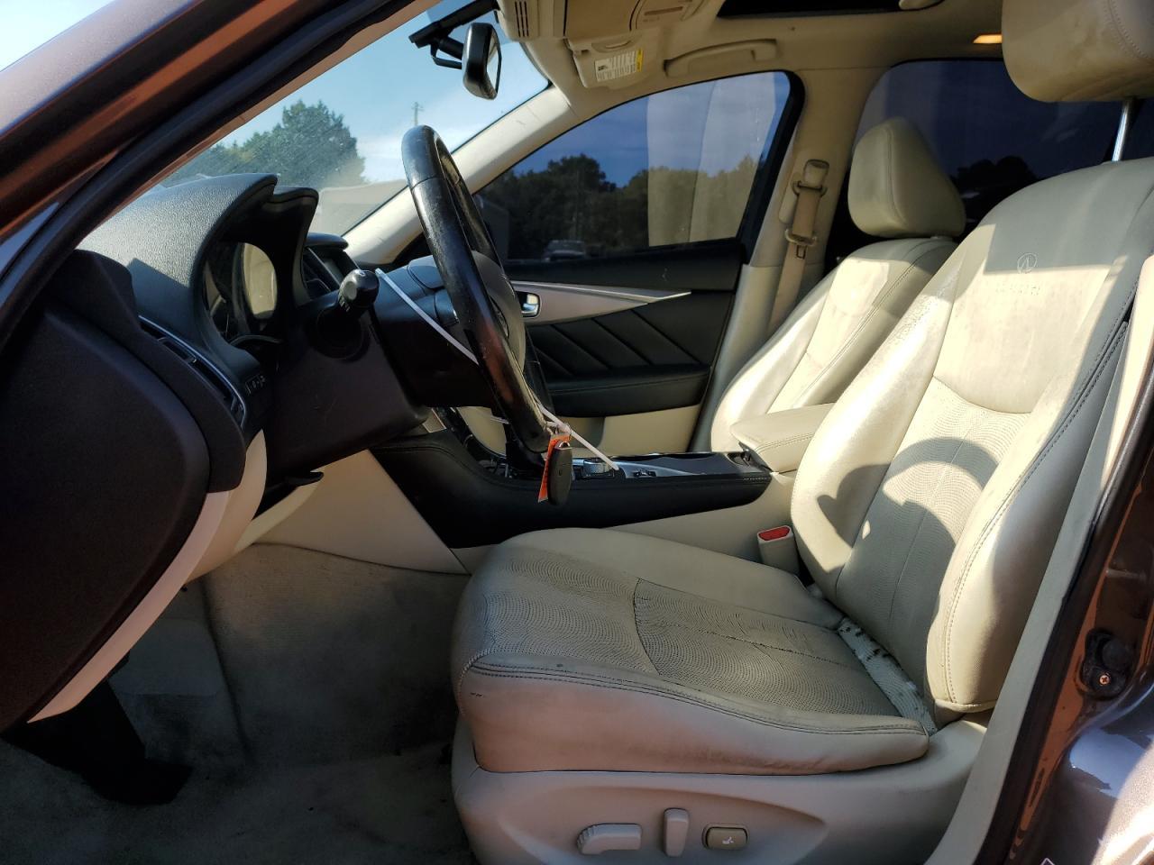 2014 INFINITI Q50