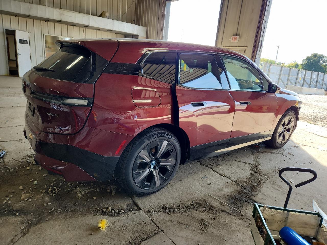 2024 BMW iX
