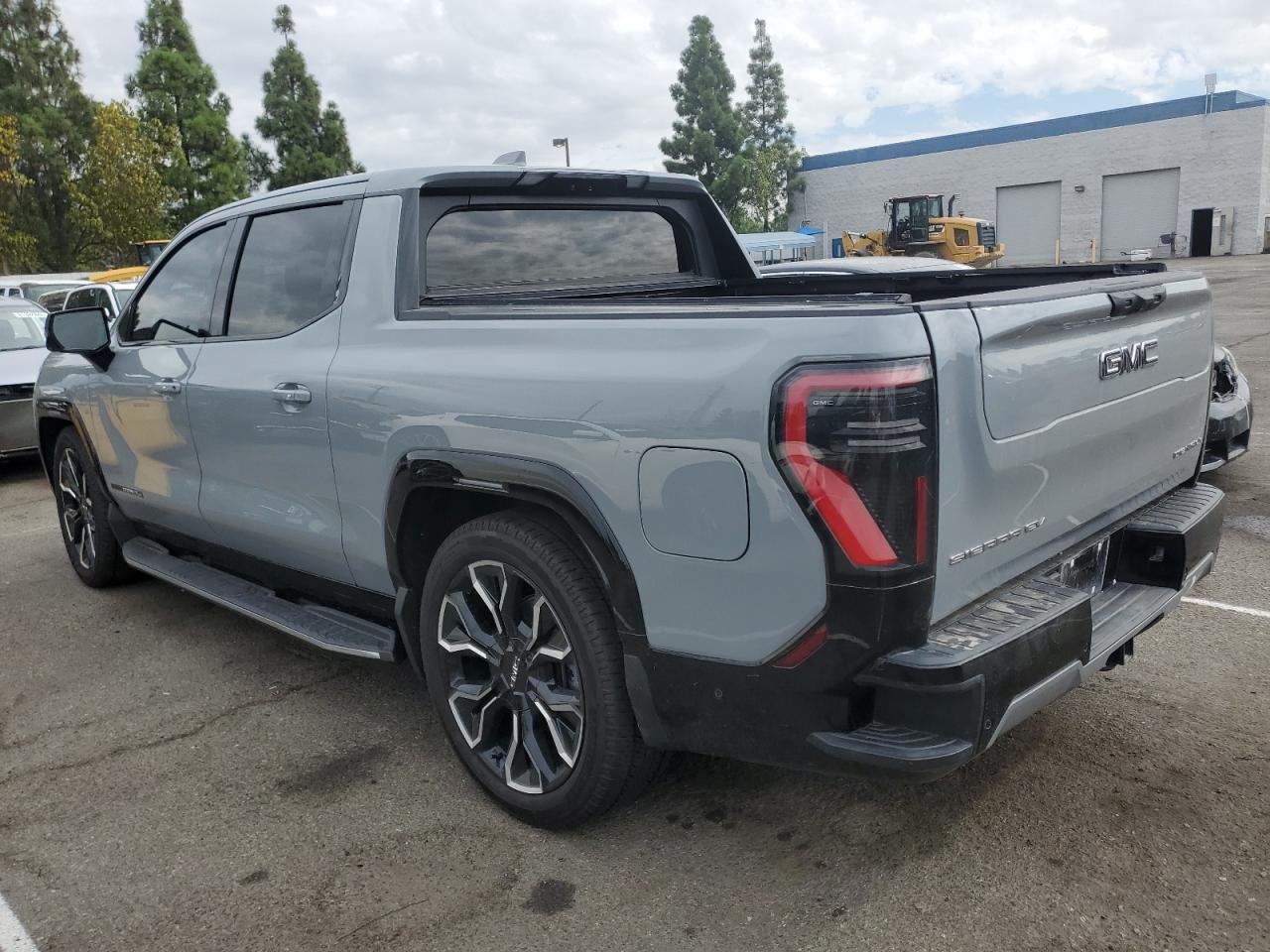 2024 GMC Sierra