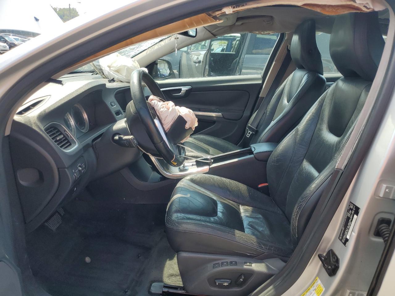 2012 VOLVO S60