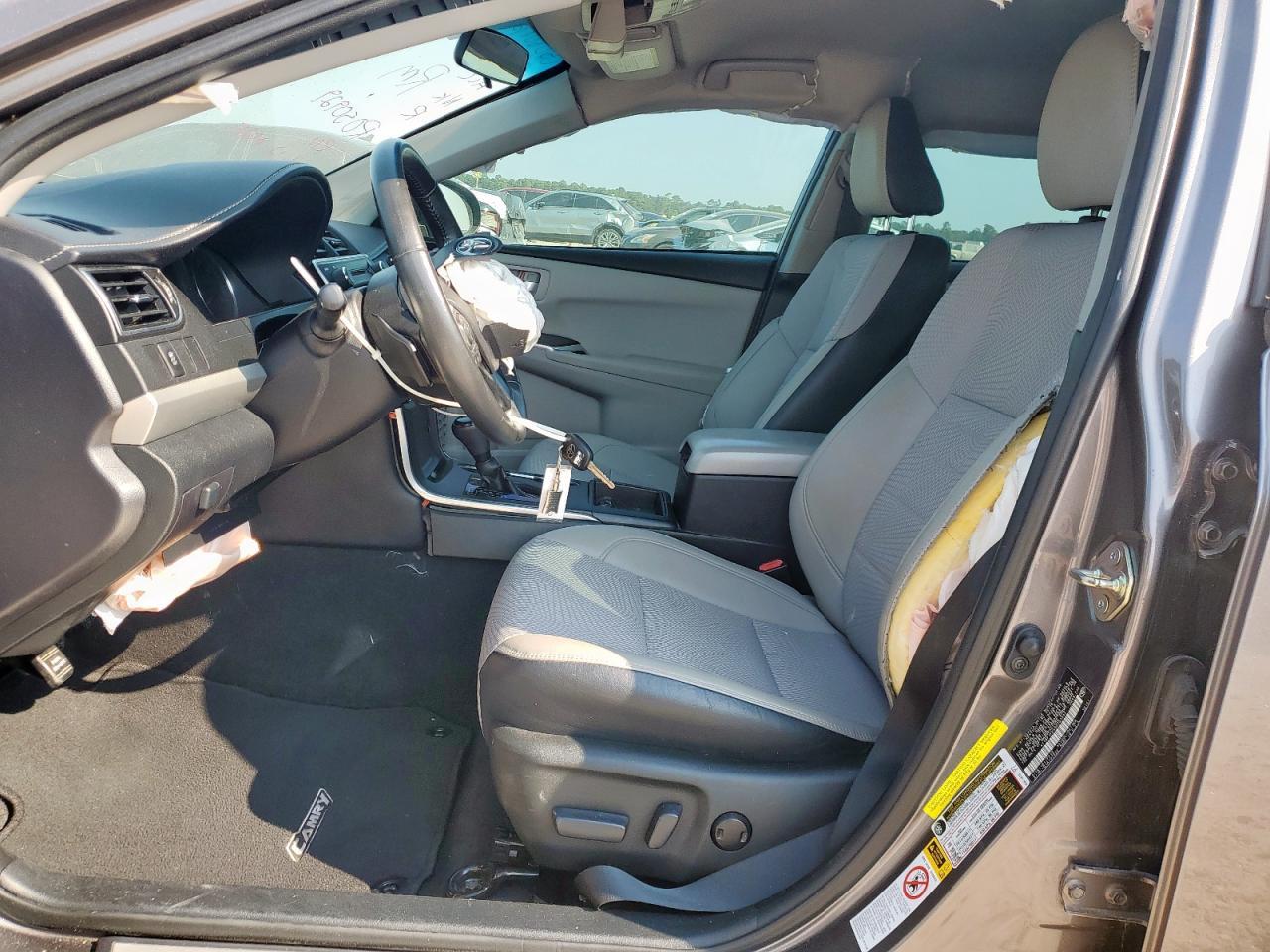 2016 TOYOTA CAMRY