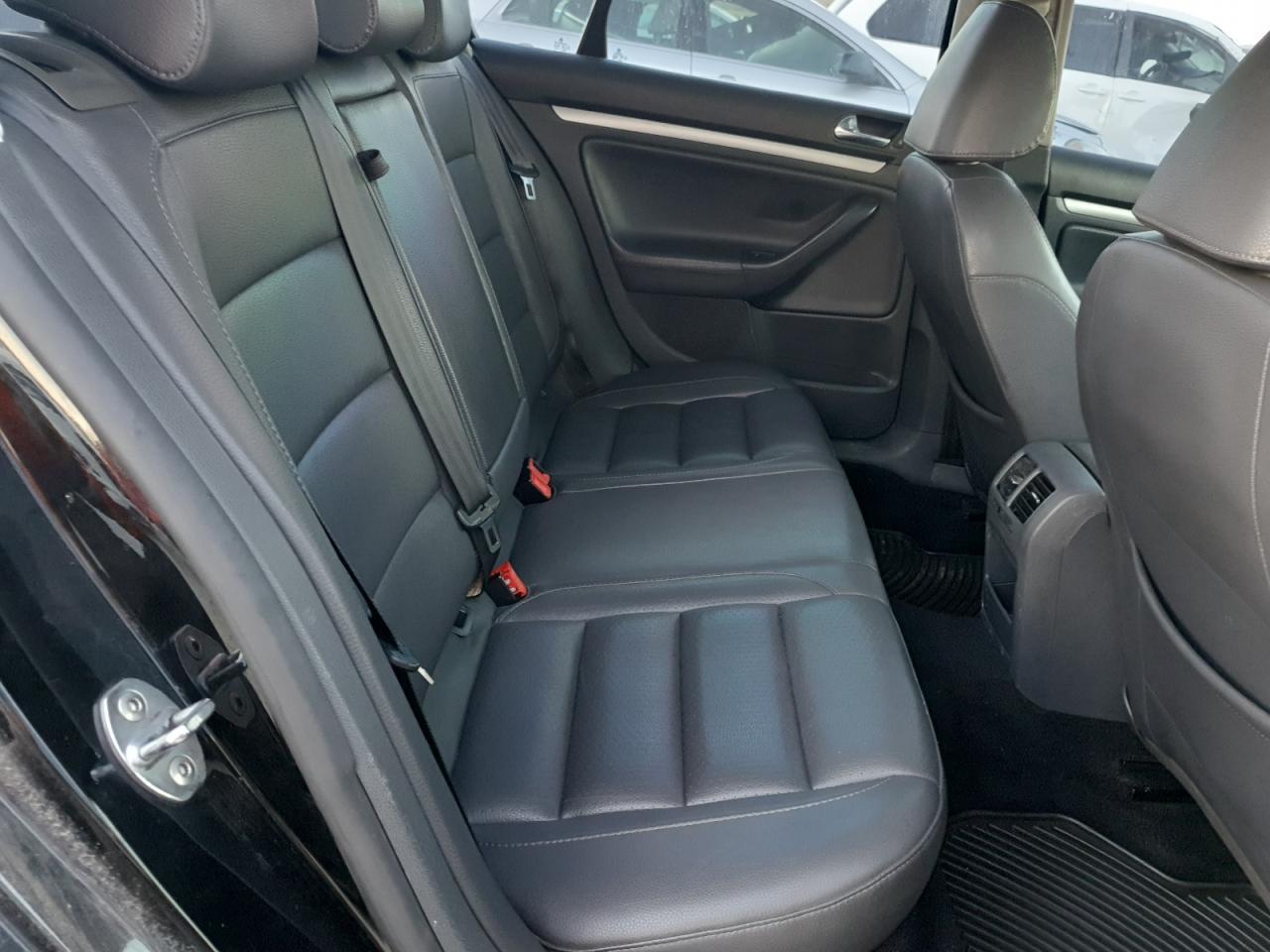 2009 VOLKSWAGEN JETTA