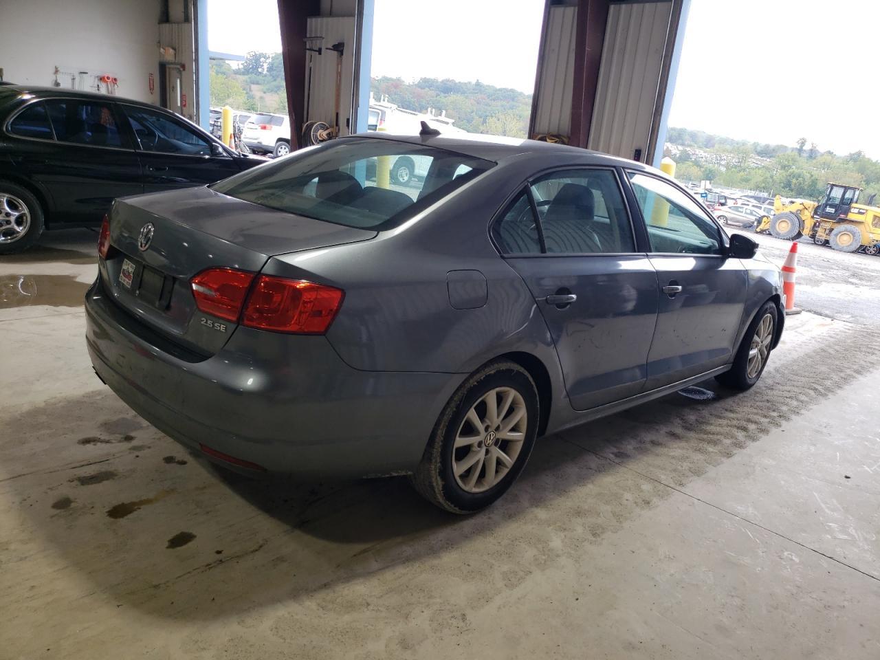 2012 VOLKSWAGEN JETTA