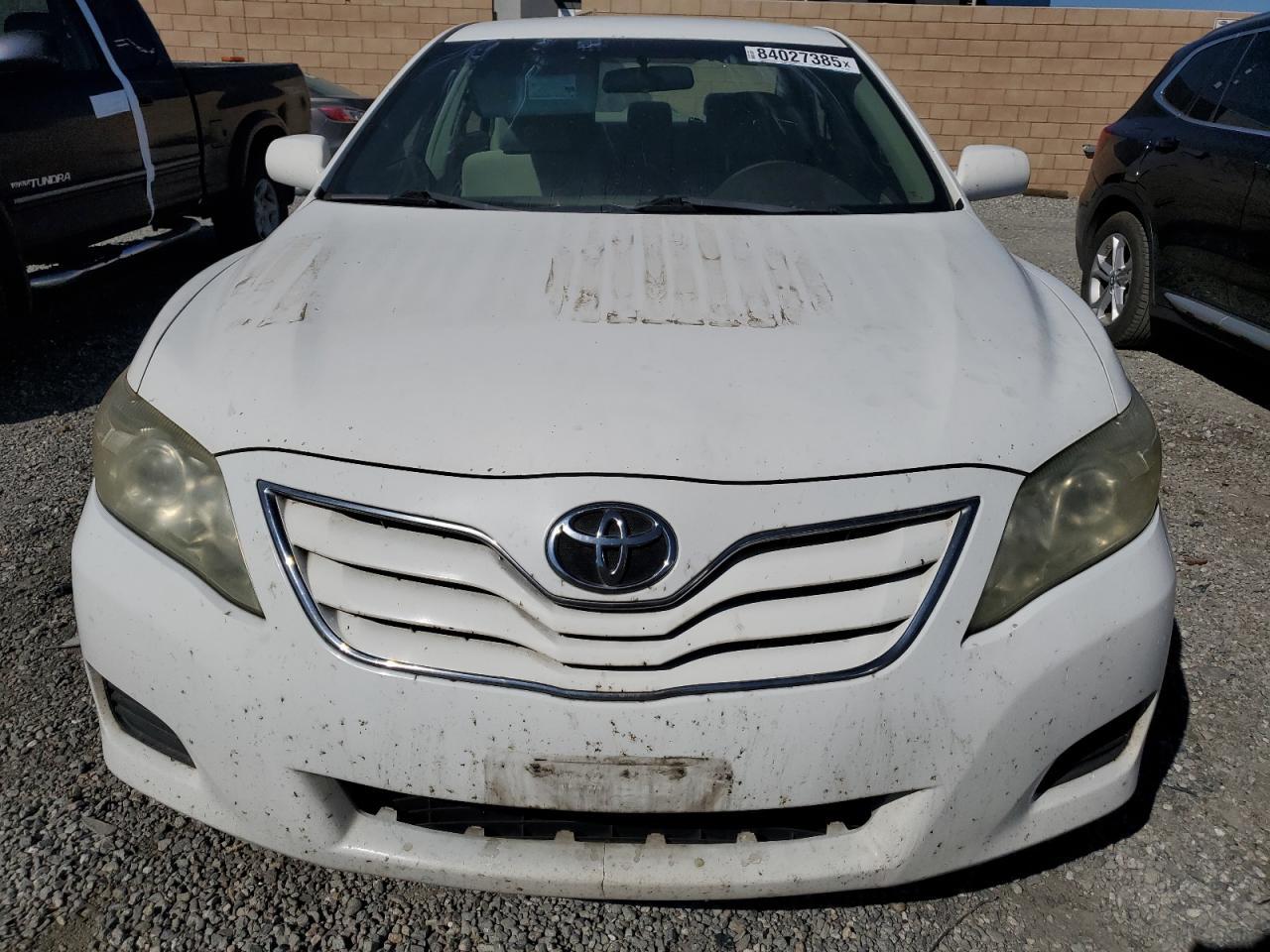 2011 TOYOTA CAMRY