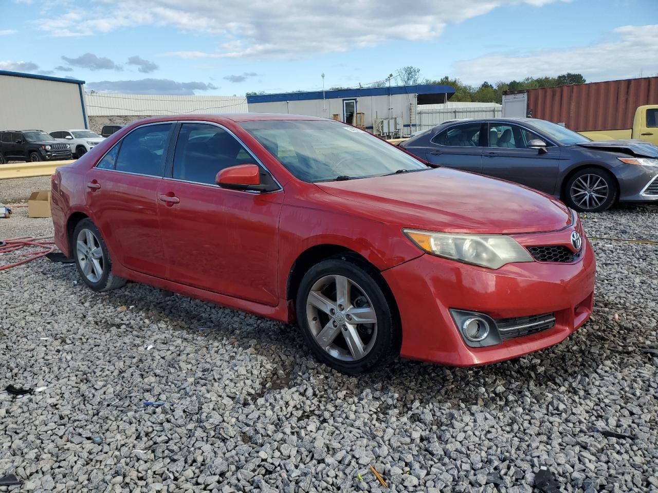 2014 TOYOTA CAMRY