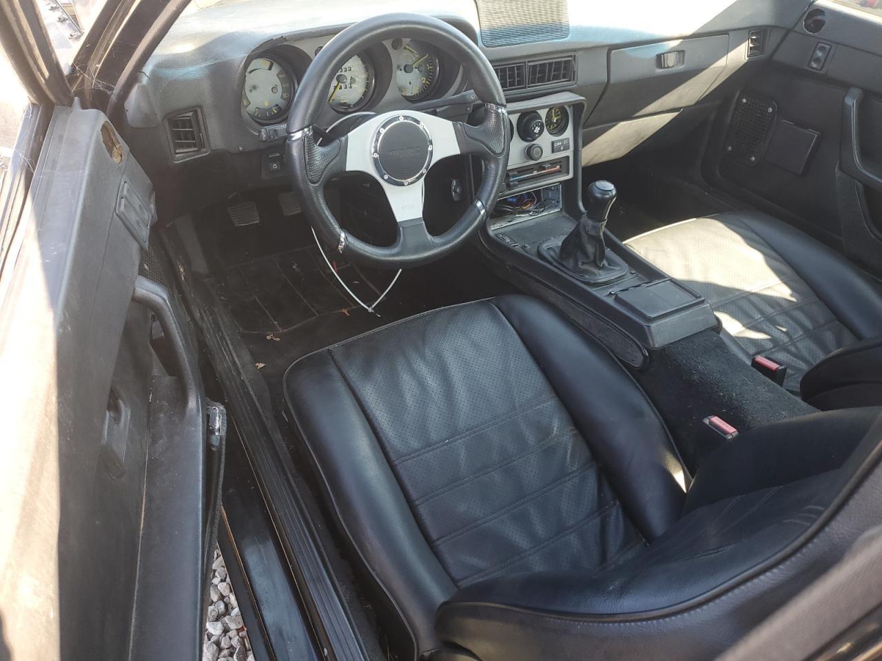1984 PORSCHE 944