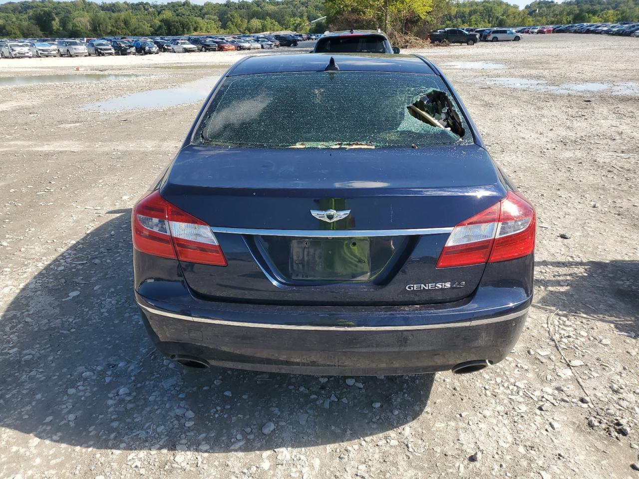 2011 HYUNDAI GENESIS
