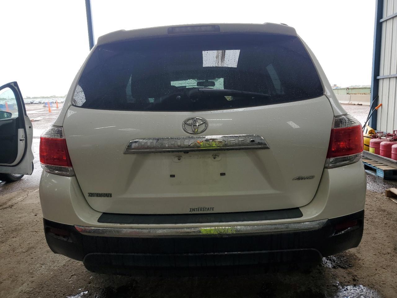 2013 TOYOTA HIGHLANDER
