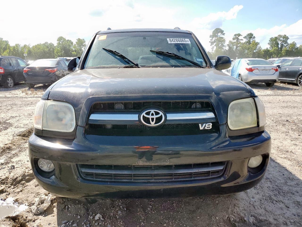 2005 TOYOTA Sequoia