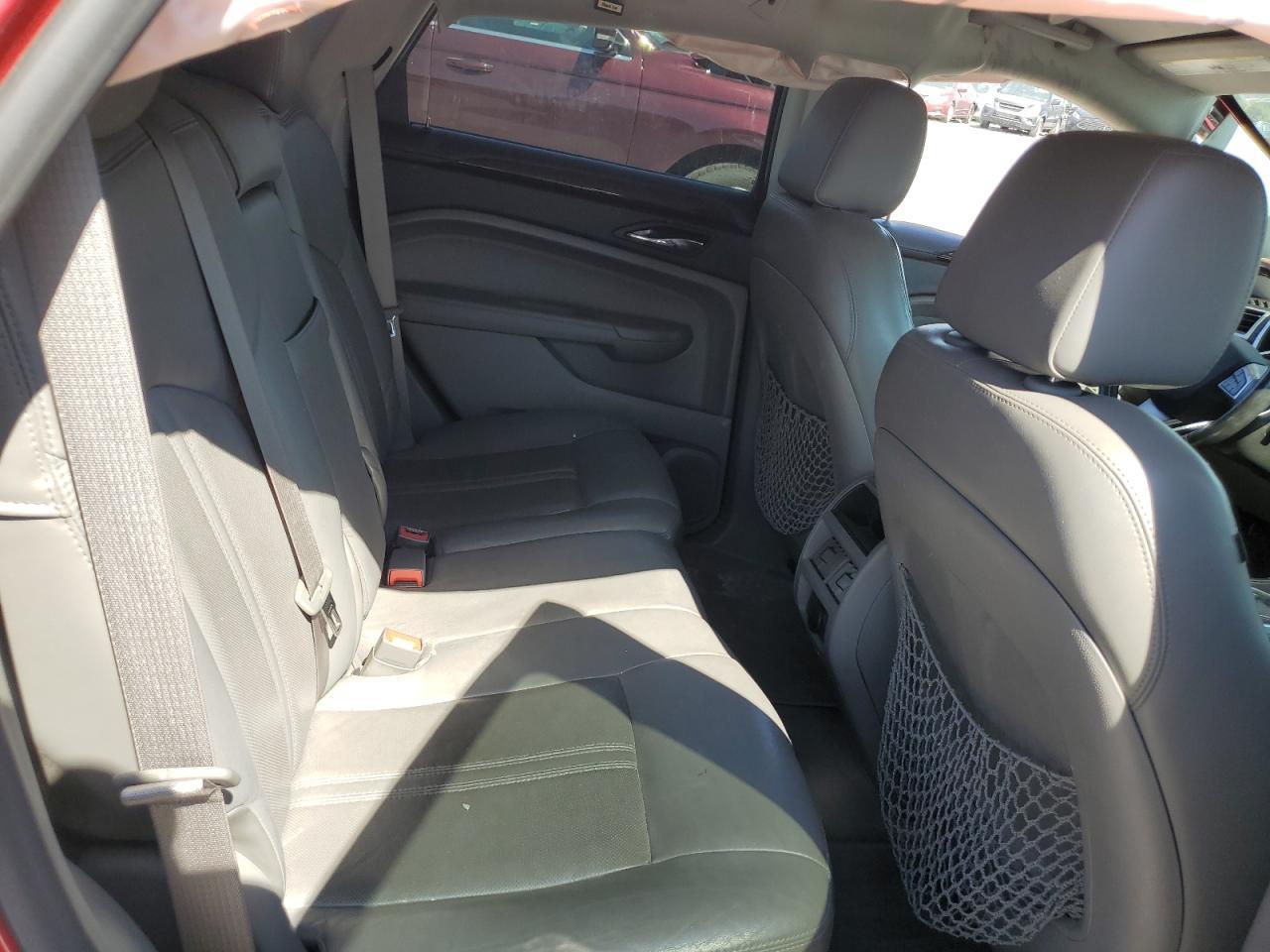 2010 CADILLAC SRX