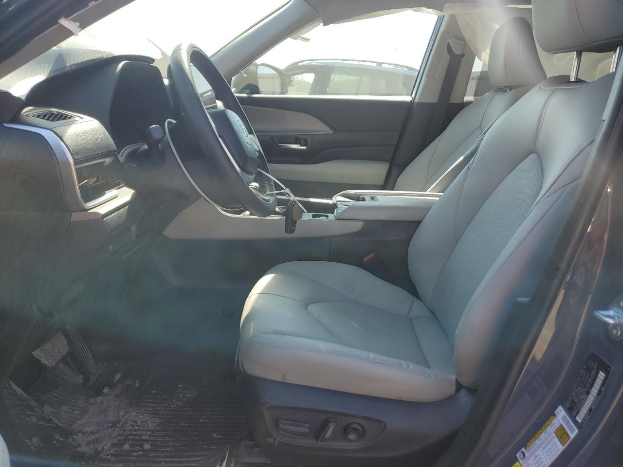 2024 TOYOTA HIGHLANDER