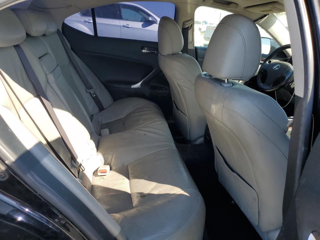 2006 LEXUS Is