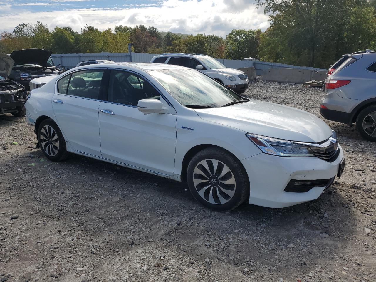 2017 HONDA ACCORD