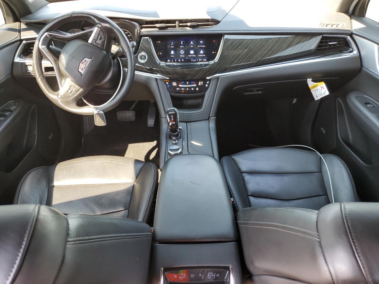 2022 CADILLAC XT6