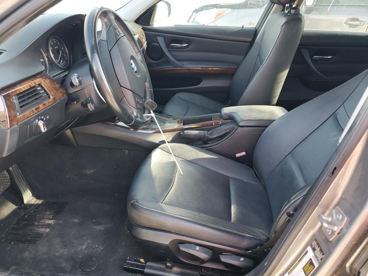 2011 BMW 3 SERIES
