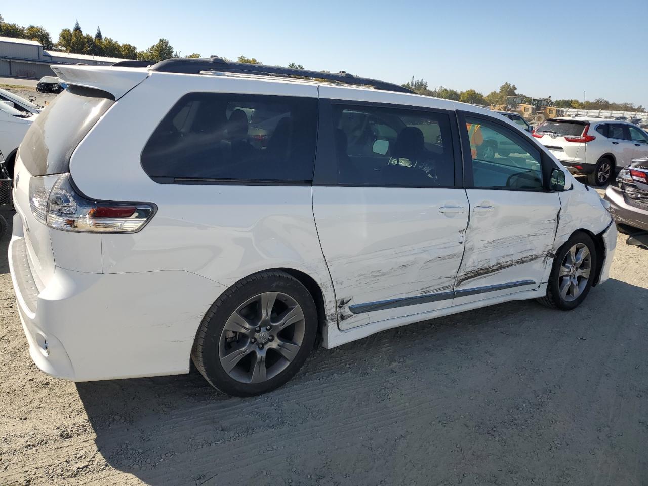 2012 TOYOTA SIENNA