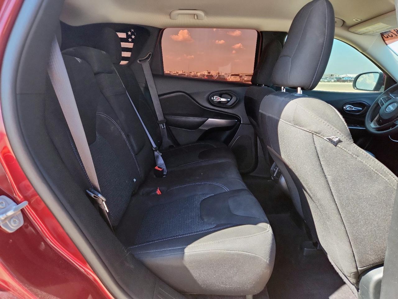 2019 JEEP CHEROKEE