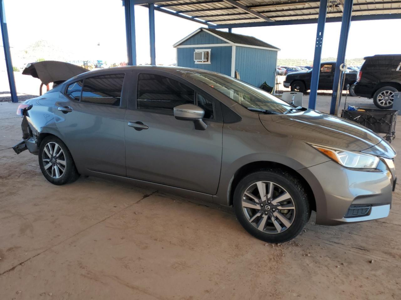 2020 NISSAN VERSA