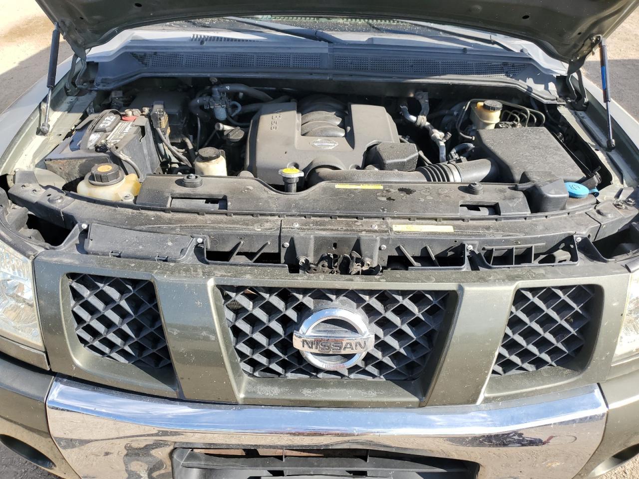 2004 NISSAN Armada