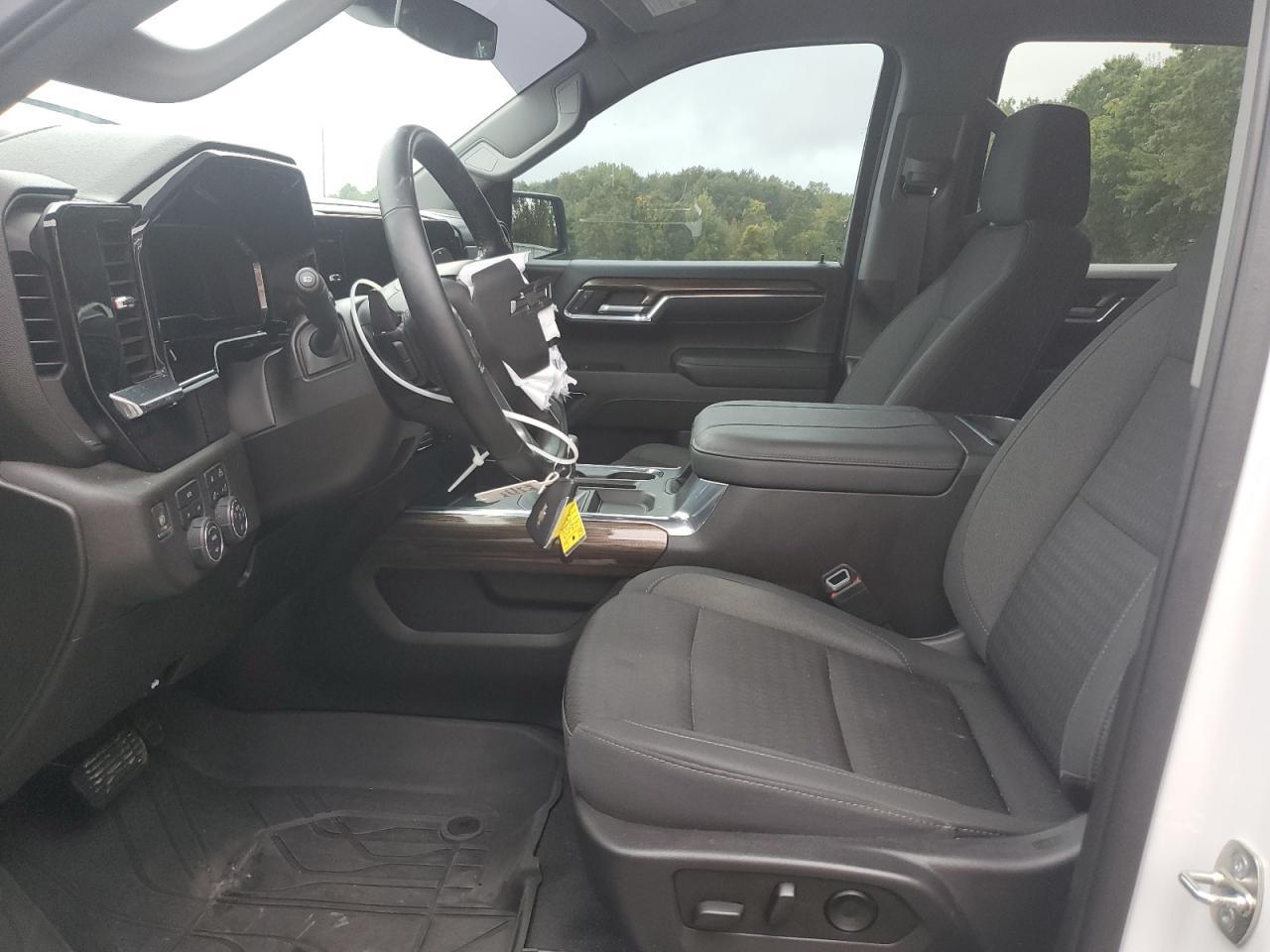 2023 CHEVROLET Silverado