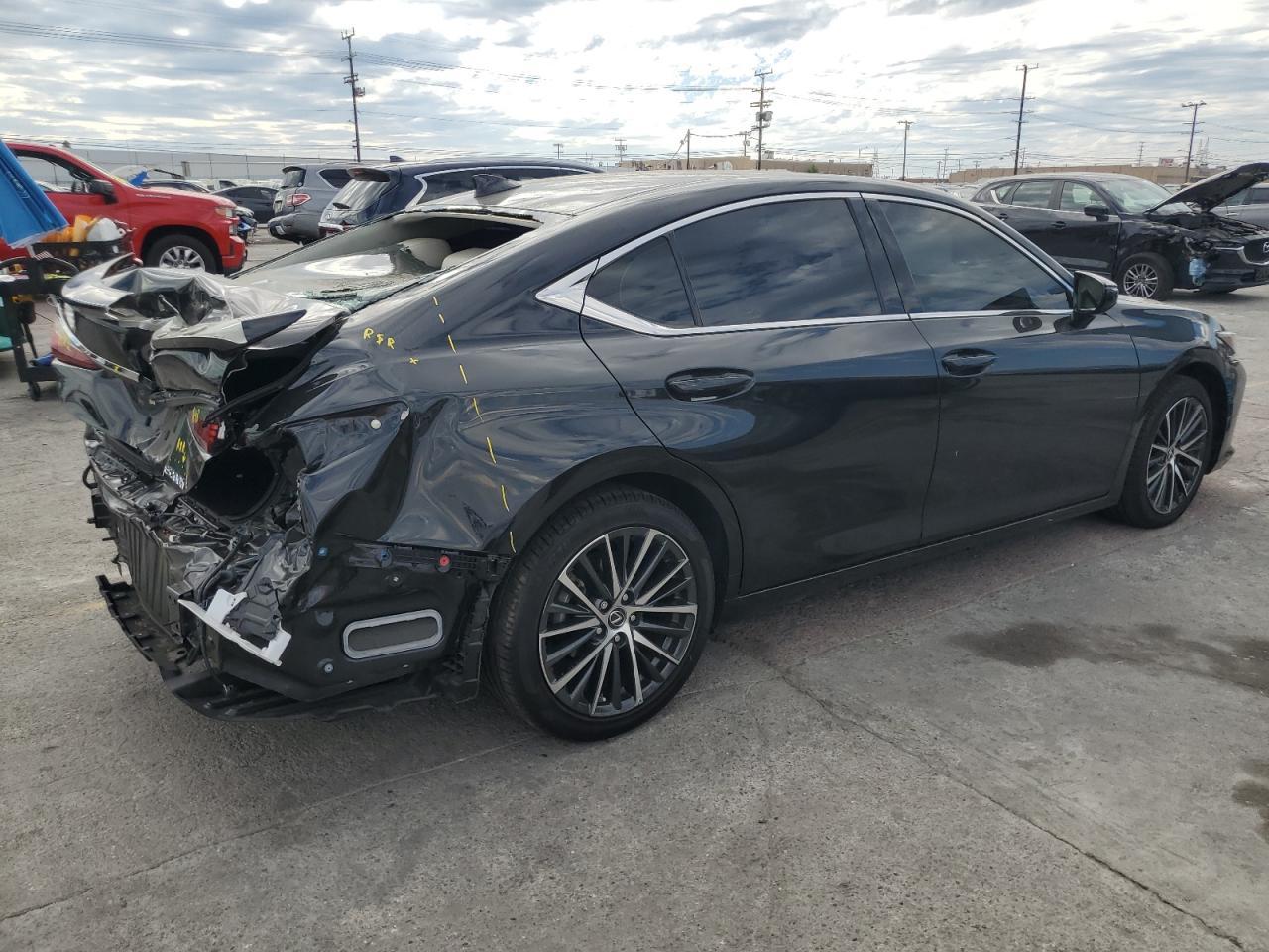 2024 LEXUS ES 300H
